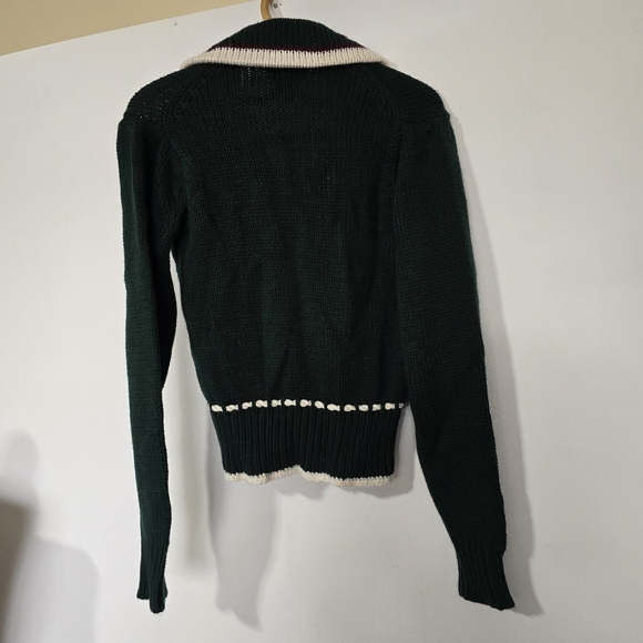 Vintage Women's Buttondown Green Sweater with Embroidered Floral Collar - Picture 7 of 8